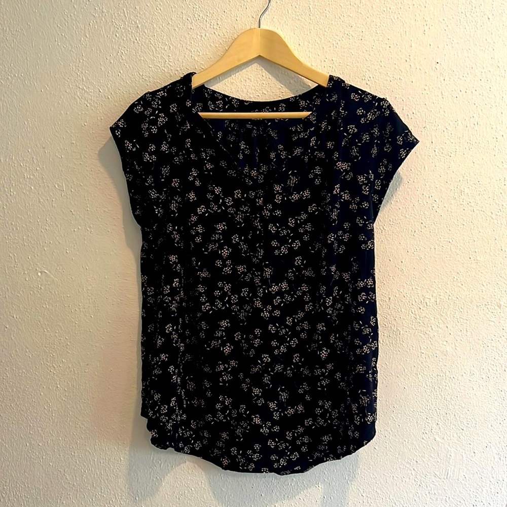 Lightweight blouse - cute pattern!